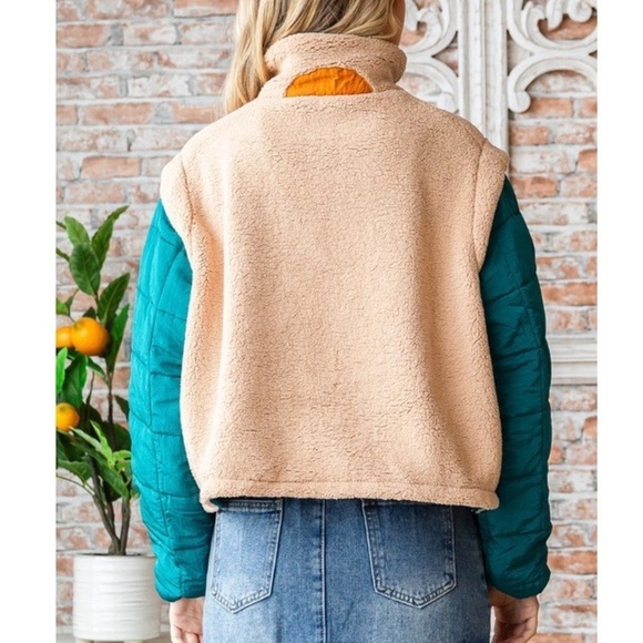 Sherpa Fleece Quilted Puffer Sleeve Cropped Half Zip Pullover Jacket Beige Combo - Picture 6 of 10